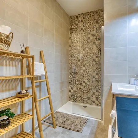 Appartamento Chic Marianne - Appt T2 Climatisé, Parking Et Terrasse Privée *